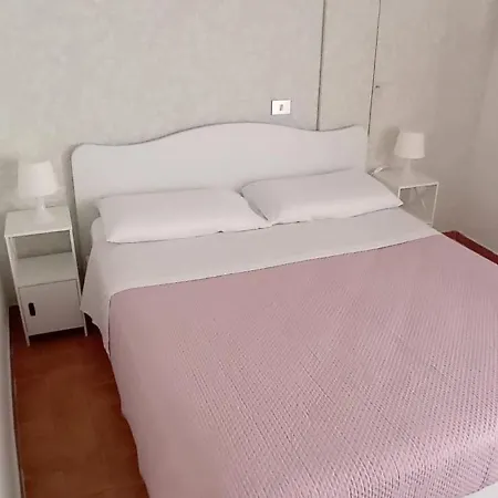 A Casa De Fiore * מונטגרנרו