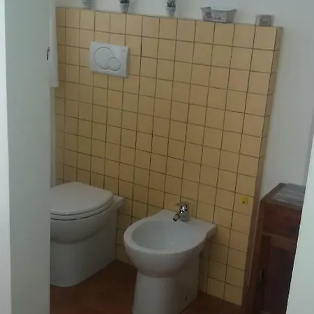 A Casa De Fiore 펜션 몬테그라나로